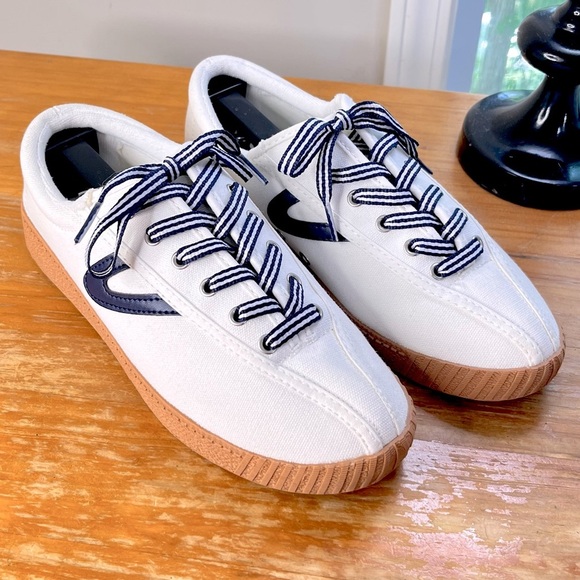 Tretorn Nylite Plus Canvas Women’s Sneaker - Picture 4 of 15